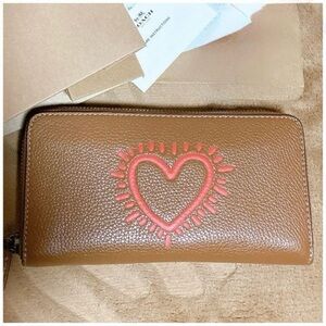 RARE LIKE NEW! COACH X Keith Haring Heart Saddle Brown Wallet Purses Womens